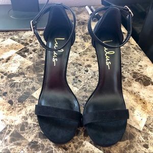 NEW Lulu’s Black Ankle Strap Heels Size 8